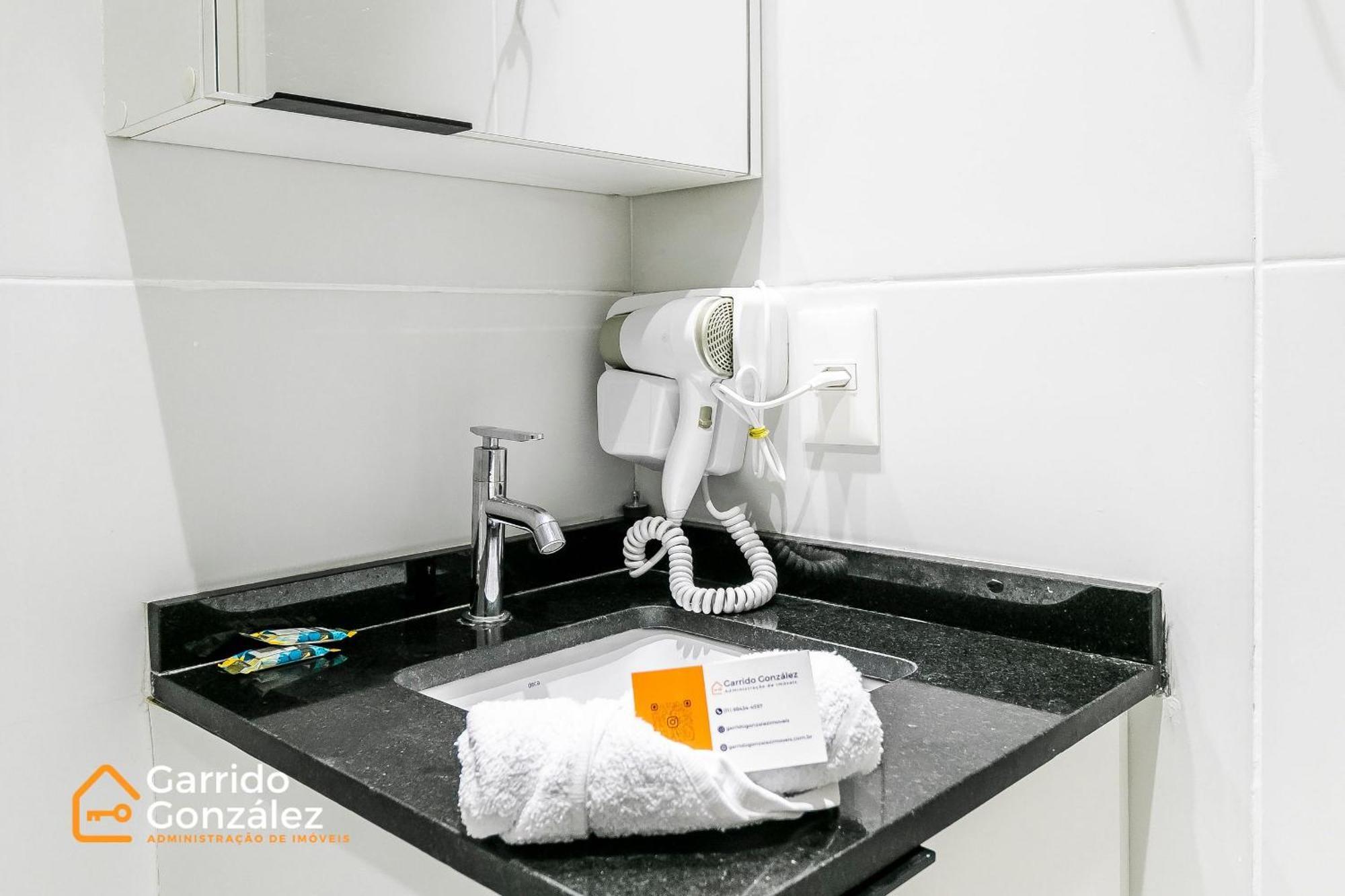Apartamento Espetacular Na Liberdade - Com Piscina *